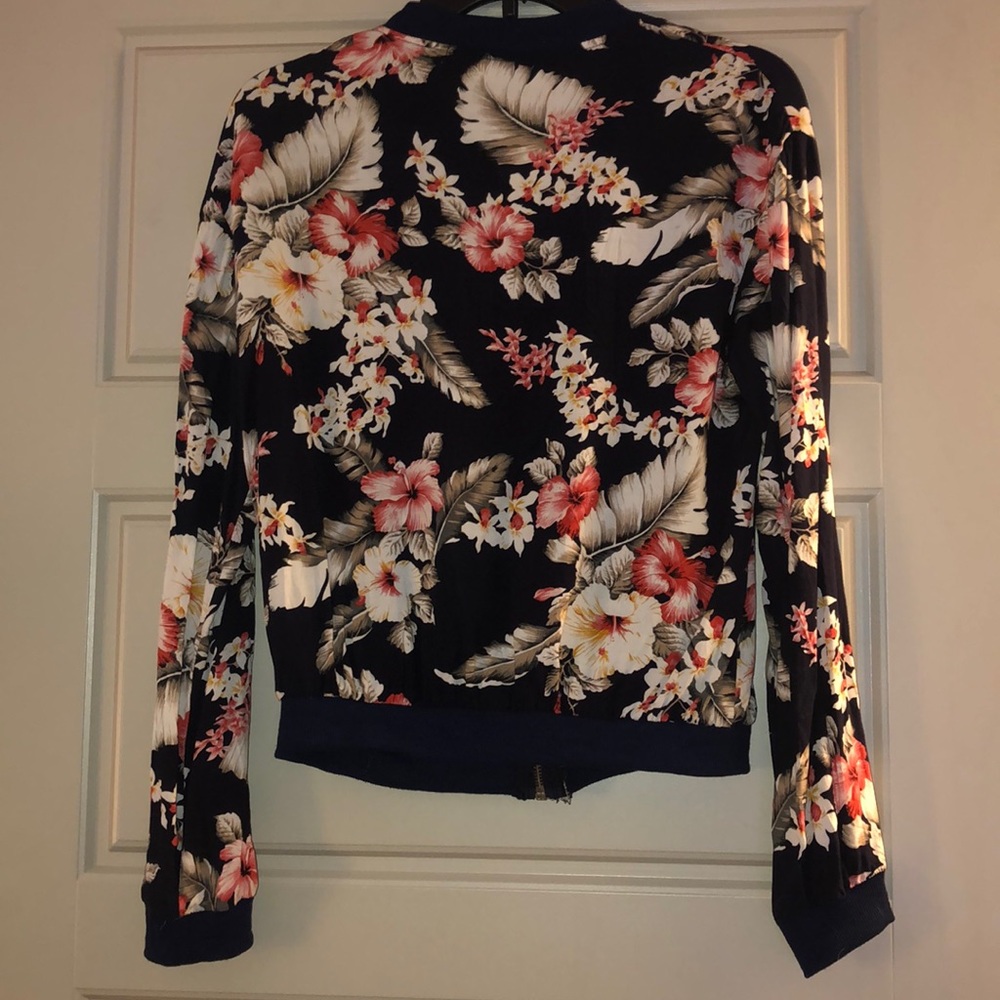 Jacket - Picture 3 of 3